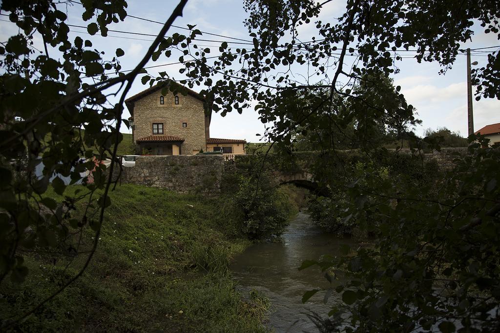Trisileja En Puente Romano Toñanes エクステリア 写真